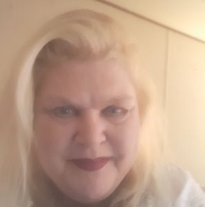 Meet your Posher, Annette